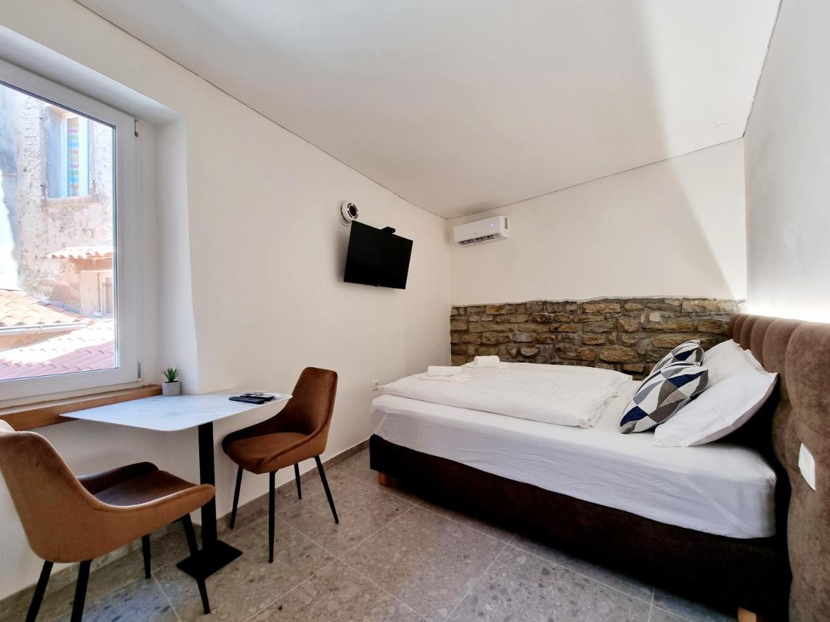 Akvatour Apartments Piran Eksteriør bilde